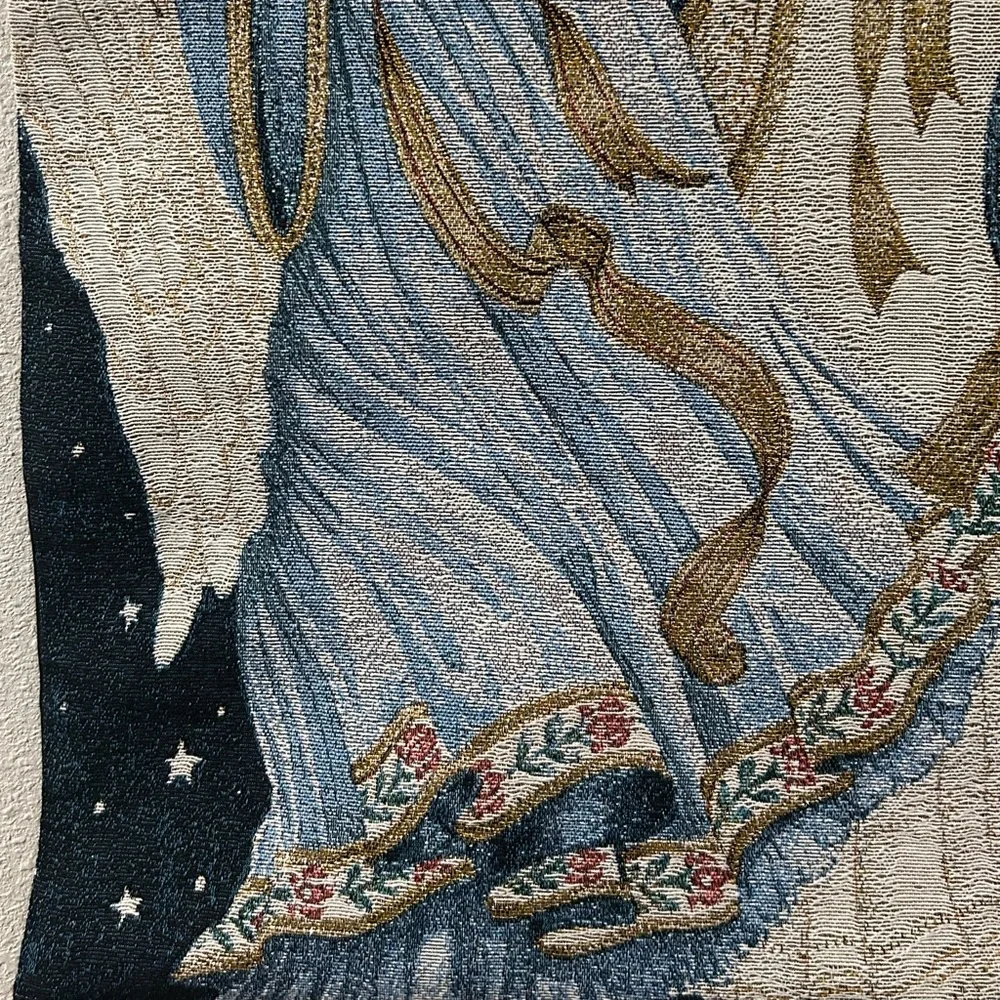 Elegant Angel Tapestry Wall Hanging